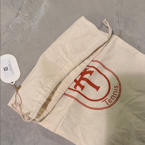 Cream Garment Bag - Picture 3 of 3